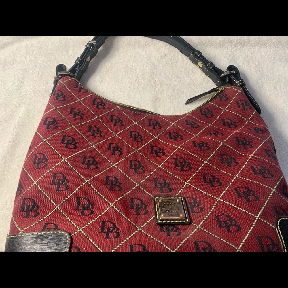 Dooney & Bourke bag